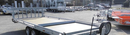 Remolque de plataforma LIDER con ruedas debajo – PTAC: 3500 kg – 2 ejes con freno – 506 x 215 cm